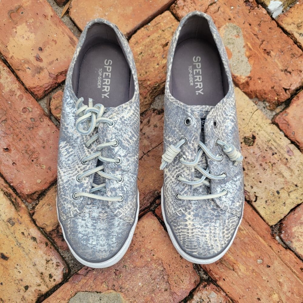 SPERRY Women's Topsider Snakeprint sneakers shoes Sz 9 Gray Metallic
